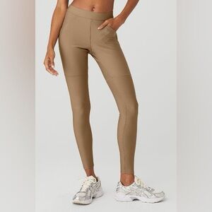 Alo Yoga High-Waist 4 Pocket Utility Leggings